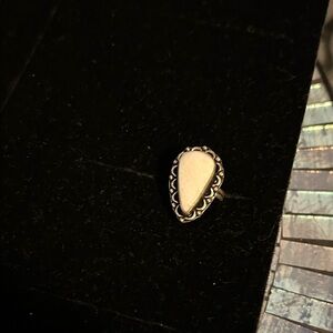 Elegant Silver and Cream Teardrop Ring